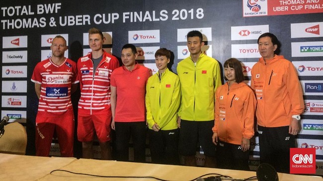 Tunggal putra tim Denmark Viktor Axelsen mengatakan tim Indonesia dan China merupakan favorit di kejuaraan Piala Thomas 2018 di Bangkok.