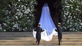 FOTO: Si Gemas 'Pencuri Perhatian' di Pernikahan Harry-Meghan Anak-anak pengiring pengantin di pernikahan Harry dan Meghan Markle terlihat menggemaskan, termasuk Pangeran George dan Putri Charlotte.