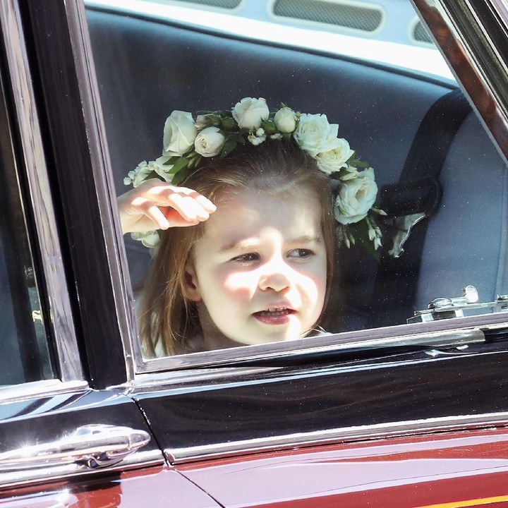 Putri Charlotte memang selalu ceria dan menggemaskan ya. (Foto: Getty Images)