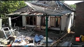 VIDEO: Ahmadiyah Lombok Timur Diserang, 8 Rumah Dihancurkan