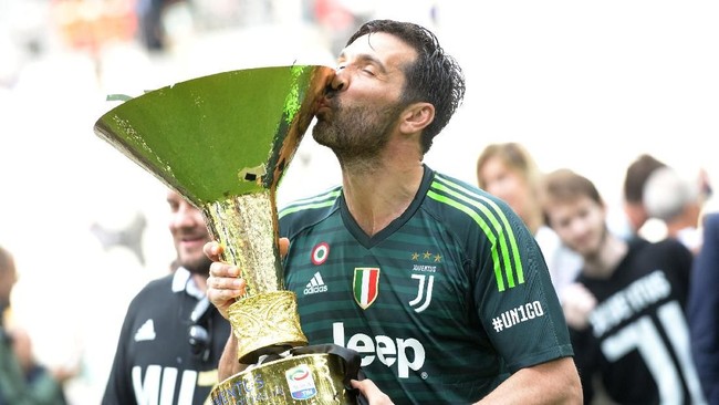 Gianluigi Buffon diklaim berpeluang kembali ke Juventus setelah menjalani petualangannya bersama Paris Saint Germain (PSG) di Ligue 1 Prancis musim ini.