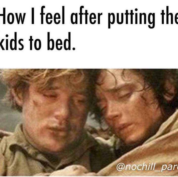 <p>Kadang nidurin anak memang cukup melelahkan ya, Bun, he-he...(Foto: Instagram @nochill_parents)</p>