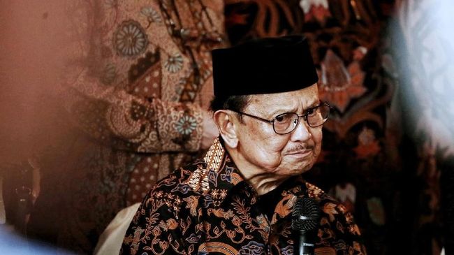Kondisi Habibie Mulai Stabil, Keluarga Batasi Kunjungan Pada Rabu (11/9) dini hari, putra bungsu Habibie menyatakan kondisi Presiden ketiga RI itu sudah stabil, namun tak banyak lagi informasi diberikan.