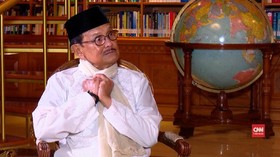 VIDEO: Cerita Habibie soal Pencopotan Prabowo Subianto