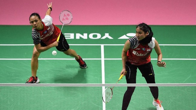 Tim bulutangkis beregu putri Indonesia berhasil melaju ke babak semifinal Asian Games 2018 setelah menang atas Korea Selatan dengan skor 3-1.
