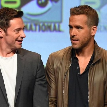 Demi Amal Corona, Ryan Reynolds dan Hugh Jackman 'Berdamai'