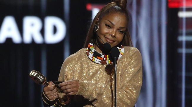 FOTO: Gemerlap Panggung Billboard Music Awards 2018