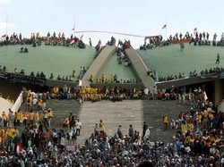 Latar Belakang Lahirnya Era Reformasi dan Tujuannya