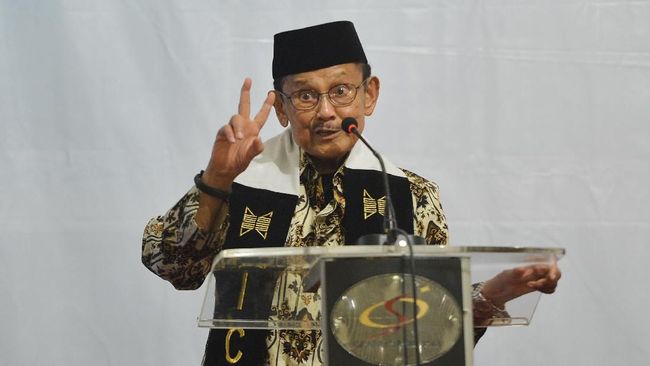 Habibie: Saya Tidak Ada Masalah dengan Soeharto