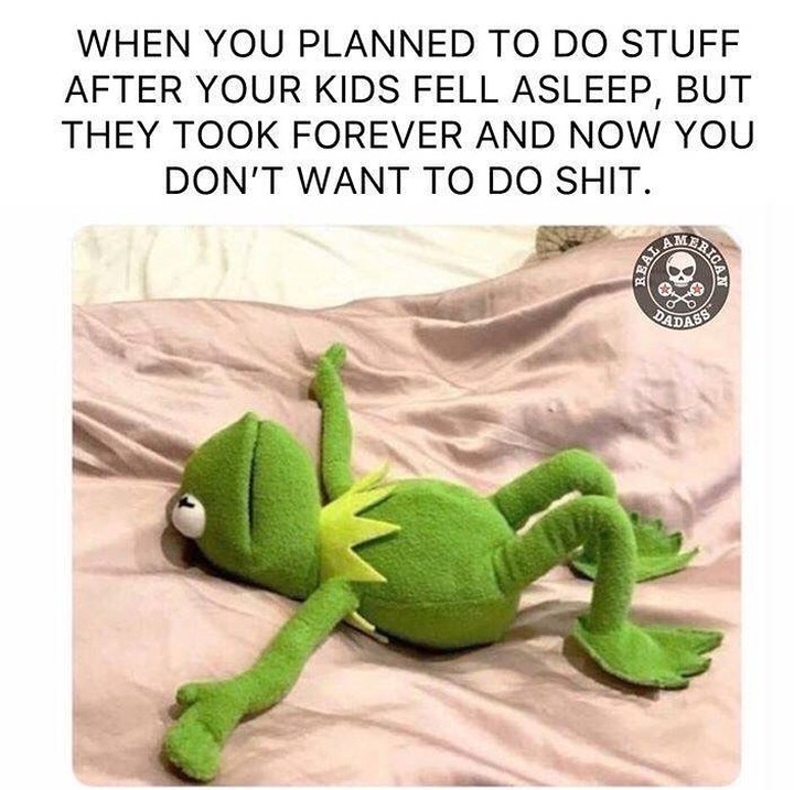 <p>Siapa yang seperti meme ini? Iya, kita berencana melakukan berbagai hal setelah anak tidur. Tapi nyatanya energi sudah telanjur habis, alhasil nggak ngapa-ngapain deh. (Foto: Instagram @momxausted)</p>