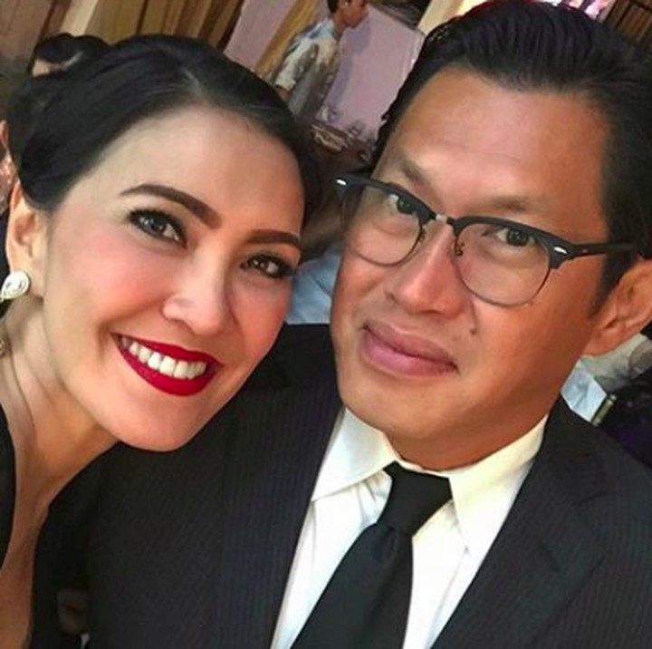 <p>Becky dan Johannes makin serasi di balik balutan busana bernuansa hitam begini ya, Bun? ( Foto: Instagram/ @becktum)  </p>