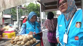 VIDEO: Sidak Takjil, Dinkes Blitar Temukan Zat Berbahaya