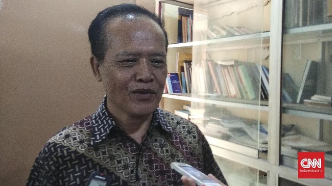 Forum Masyarakat Peduli Parlemen Indonesia (Formappi) menilai kinerja DPR negatif karena tak mengesahkan satupun dari 48 RUU prioritas pada Masa Sidang IV.