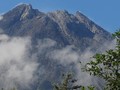 Dua Awan Panas Meluncur dari Gunung Merapi Senin Pagi
