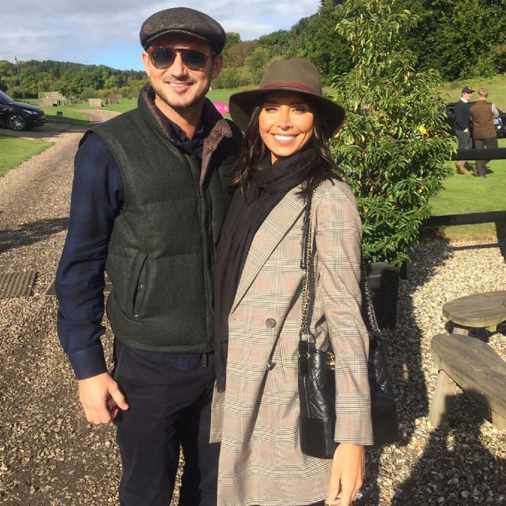 <p>Frank James Lampard atau yang dikenal dengan Frank Lampard menikahi sang Istri, Christine di tahun 2015. Kini mereka sudah punya dua putri yang manis-manis, yaitu Luna dan Isla. (Foto: Instagram/franklampard)</p>