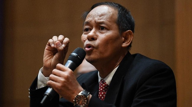 Ketua Komite Pemberantasan Korupsi Malaysia mengaku pernah dikirimi peluru saat berencana mendakwa eks PM Najib Razak terkait dugaan skandal 1MDB.