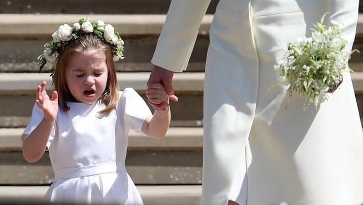 Putri Charlotte bakal jadi bridesmaid lagi, Bun. Wah, pasti menggemaskan banget deh.