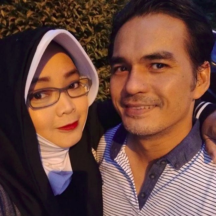 <p>Rina dan Teddy dikaruniai dua anak yang sudah beranjak besar, Bun. (Foto: Instagram/ @rinagunawan28)  </p>