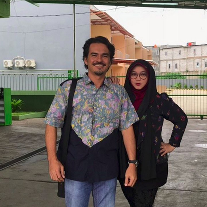 <p>Rina dan Teddy menikah di bulan April 1999. (Foto: Instagram/ @rinagunawan28)</p>