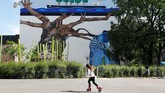 FOTO: 'Berlin Mural Fest 2018' Sulap Ibu Kota Jerman Ajang Berlin Mural Fest 2018 berhasil mempercantik tembok-tembok di ibu kota Jerman dan menarik perhatian para pecinta seni dari seluruh dunia.