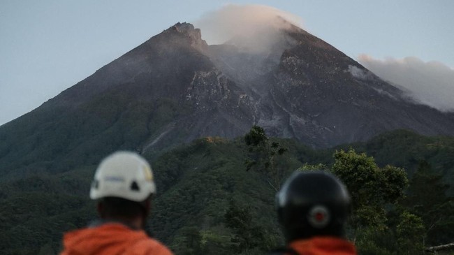 BPPTKG menyebut guncangan gempa Pacitan magnitudo 5,8 terekam dalam jaringan seismik Gunung Merapi, tapi tidak mempengaruhi aktivitas gunung tersebut.