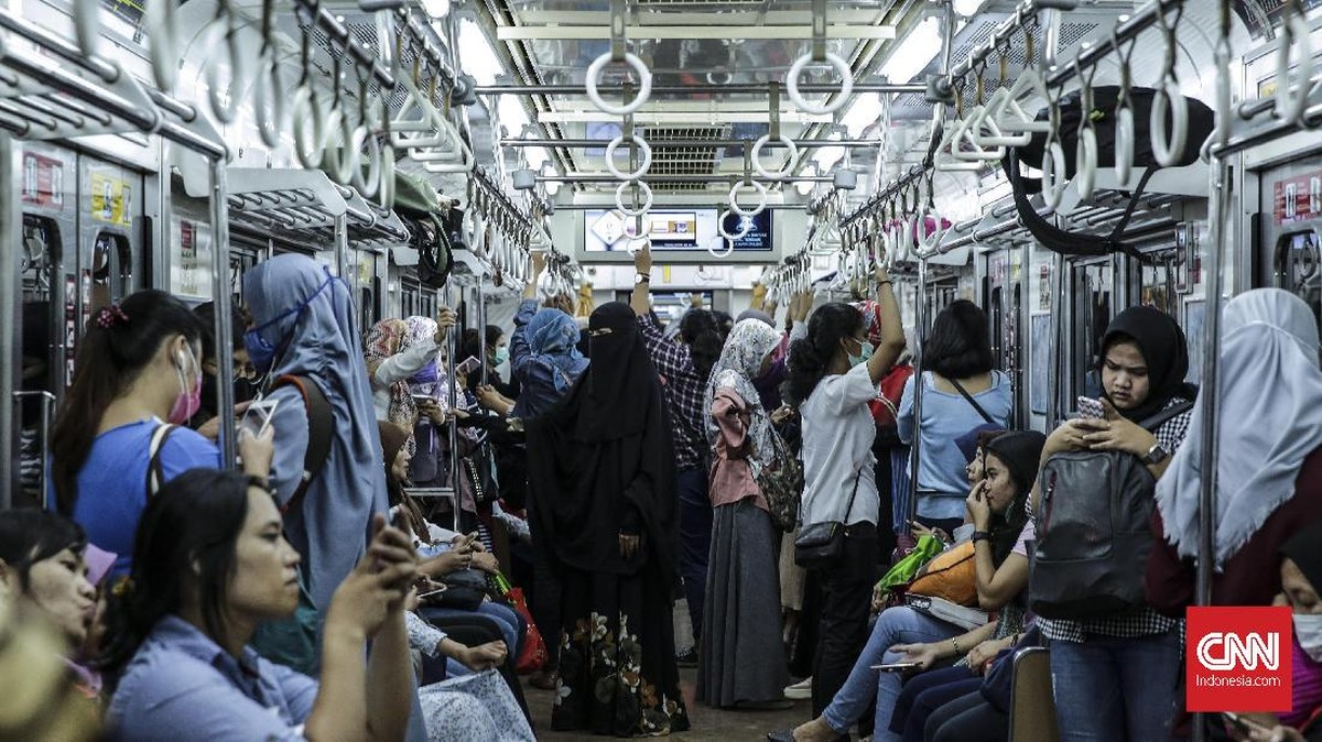FOTO: Perjuangan Muslimah Bercadar Menghapus Stigma Negatif