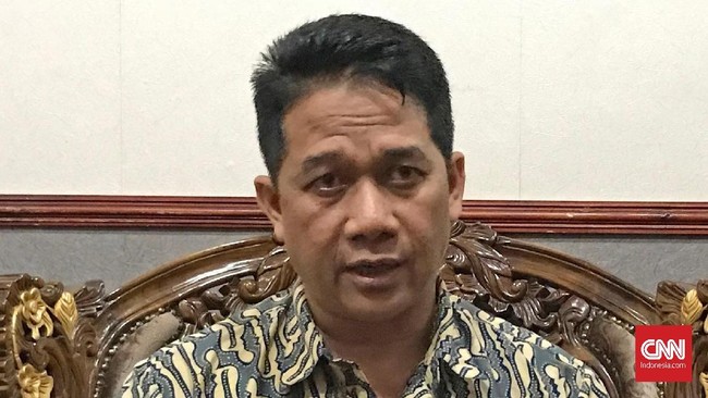 Majelis hakim PTUN Semarang menyatakan pencopotan jabatan Suteki selaku Ketua Prodi Magister Ilmu Hukum Undip sudah sesuai aturan.