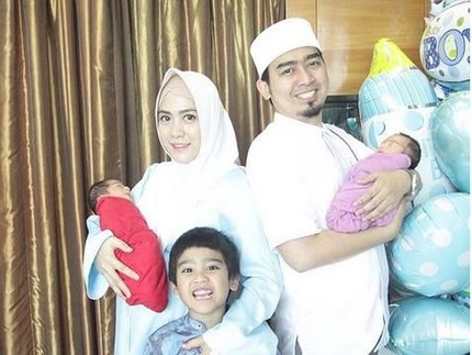 Kisah Haru Ustaz Solmed Saat Masukkan Anak ke Pesantren