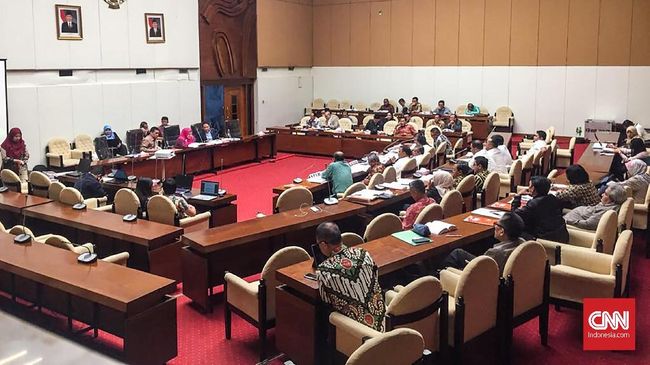 Rapat Penetapan Tahapan Pemilu Kembali Batal Digelar - CNN Indonesia