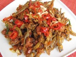 Resep Sambal Teri Kacang yang Pedas dan Renyah