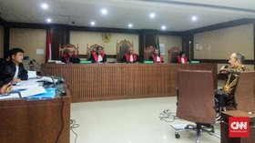 Hakim Curigai Fredrich Berniat Amankan Setya Novanto
