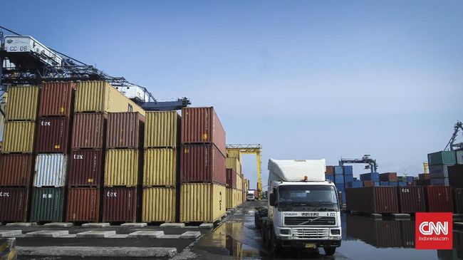 Daftar Barang Kena Kenaikan Pajak Impor Bakal Ditambah Pemerintah sebelumnya mengkaji jumlah barang yang bakal kena kenaikan tarif Pajak Penghasilan (PPh) impor mencapai 900 jenis. Jumlah ini berpeluang bertambah.
