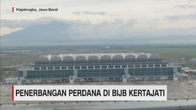 Penerbangan Perdana Di BIJB Kertajati