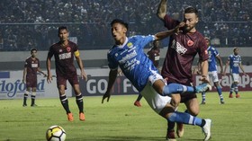 Babak Pertama: Persib Unggul 2-0 Atas Persebaya