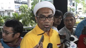 Ngabalin Kritik Rencana Pertemuan Prabowo dan Rizieq Shihab