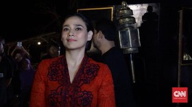 Penantian Ine Febrianti Jadi Nyai Ontosoroh di 'Bumi Manusia'