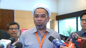 Masuk Istana, Ali Ngabalin Lantang Bela Rezim Jokowi