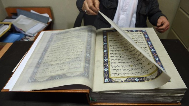 Polisi menyatakan pelaku perobekan Al-Quran di Sukoharjo diduga mengalami gangguan jiwa dan punya catatan pernah dirawat di RSJ.