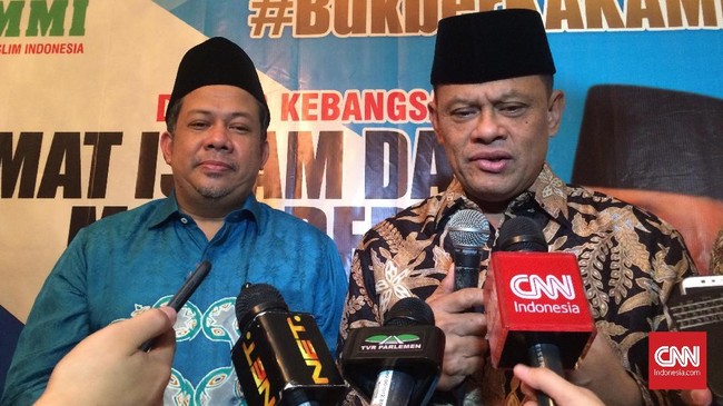 Mantan Panglima TNI Jenderal (Purn) Gatot Nurmantyo meminta agar foto dirinya pada posko BPN Prabowo Subianto-Sandiaga Uno di Solo segera diturunkan.