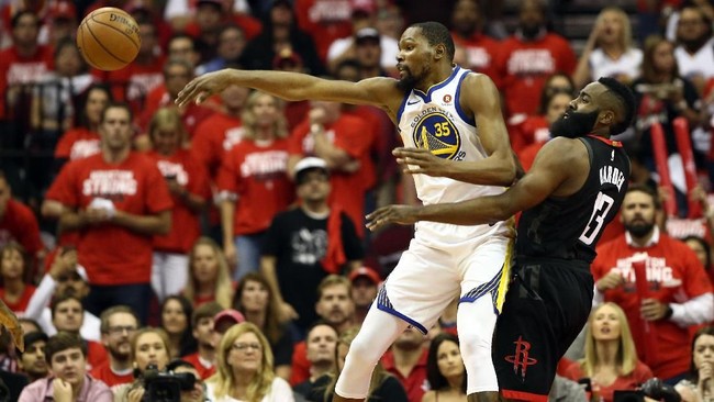 Houston Rockets unggul 3-1 atas Golden State Warriors di final Wilayah Barat dan berpeluang untuk kali pertama sejak 1995 di babak final NBA.