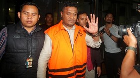KPK Geledah Rumah Dinas Bupati Buton Selatan