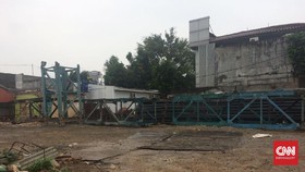 Tong Meledak di Proyek Dekat PN Jaksel Dibawa Polisi