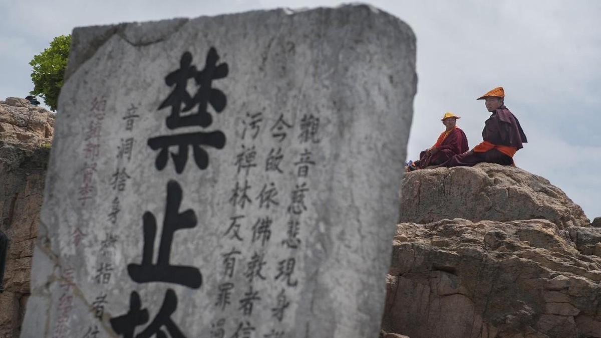 FOTO: Mencari Berkah di Gunung Putuo