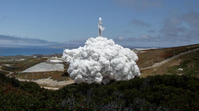 Objek misterius yang diluncurkan Rusia diduga Amerika Serikat sebagai senjata anti-satelit di luar angkasa.