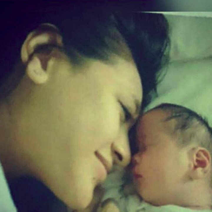 <p>Throwback saat Mitha melahirkan si kecil 11 tahun silam. (Foto: Instagram/ @paramitha118)  </p>