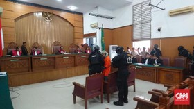 Ada Dentuman, Pengunjung Sidang Aman Sempat Diminta Tiarap