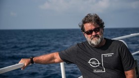 Pete Willcox, Pelaut Penjaga Bumi dan Pencinta Keluarga