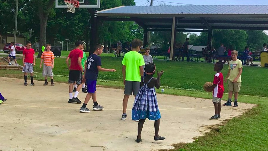 Video Anak Main Basket Ini Buktikan Perbedaan Itu Indah