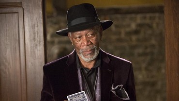 img-title Morgan Freeman Kenang Kepergian Gene Hackman di Oscar 2025