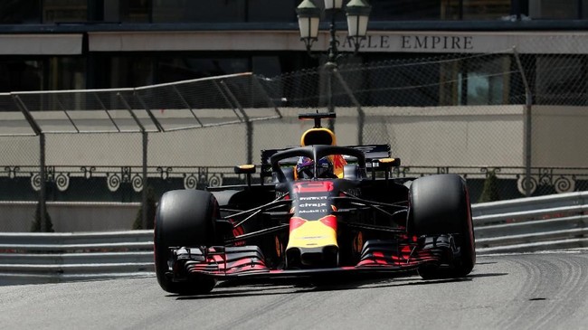 Daniel Ricciardo menjadi yang tercepat pada latihan bebas pertama Formula One (F1) GP Singapura 2018 yang didominasi Red Bull Racing, Jumat (14/9).